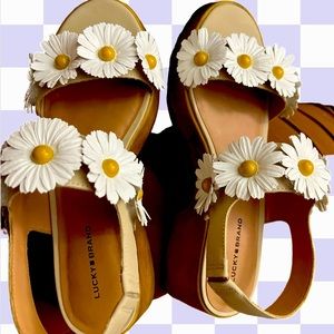 COPY - Lucky Brand Juleii Daisies Platform Sandals